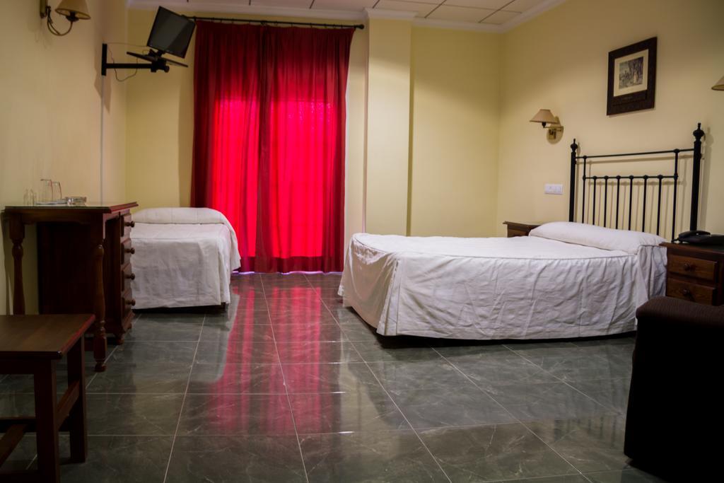 Hostal Restaurante La Curva 阿德拉 外观 照片